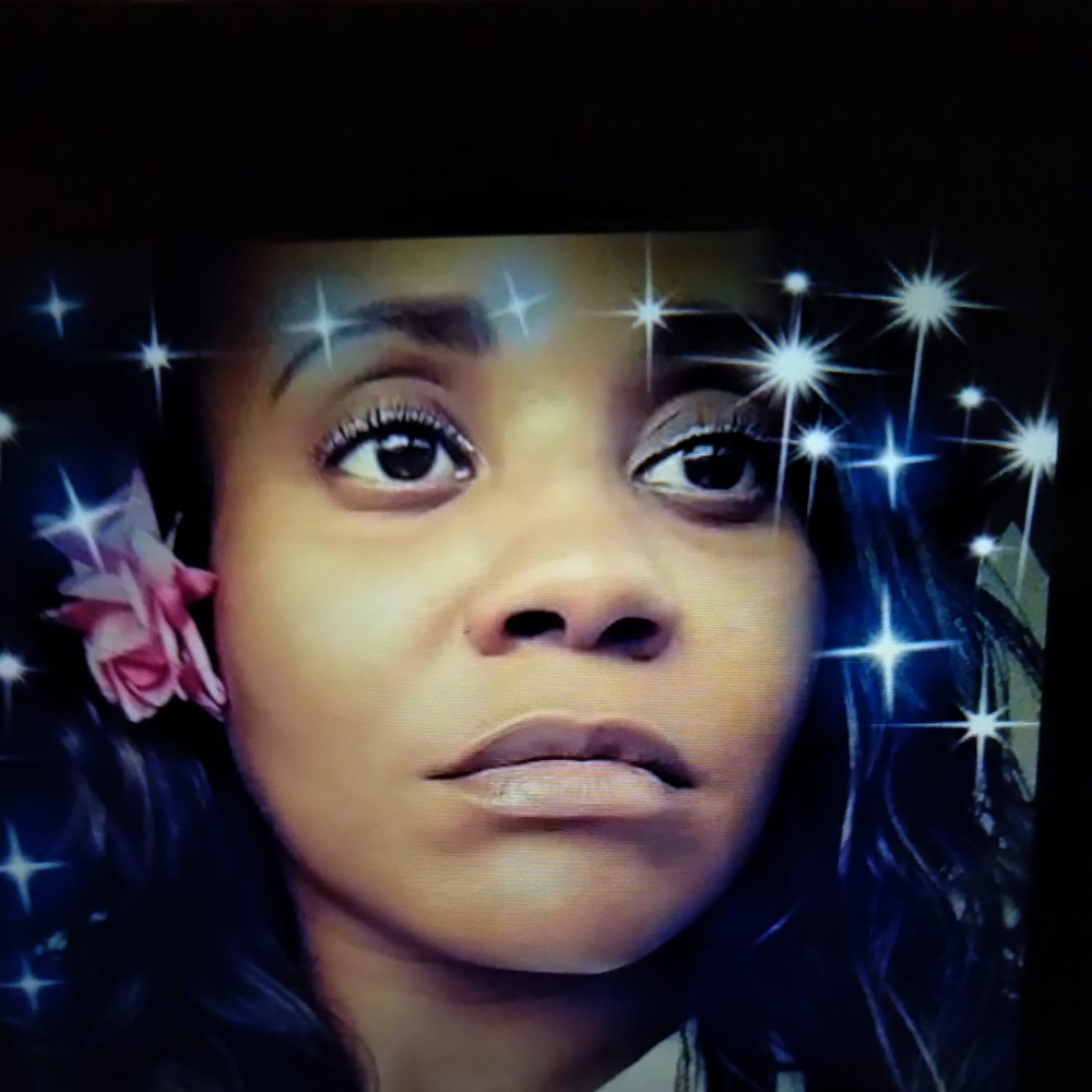 Meet your Posher, Aisha